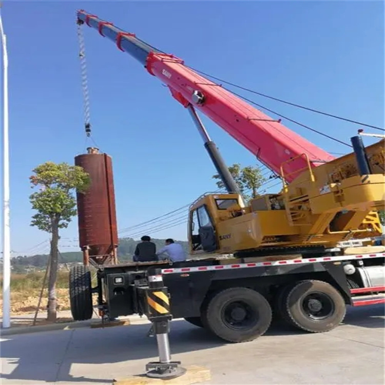 湖州南浔专业吊车租赁多少钱