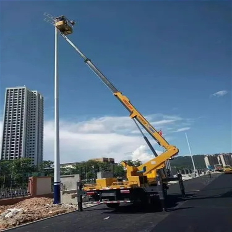 湖州南浔维修路灯的曲臂升降车出租