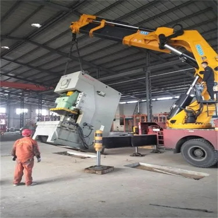 湖州南浔80吨折臂吊车出租附近电话